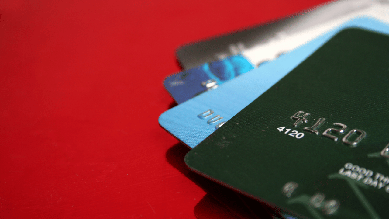 how to use credit cards to build business credit